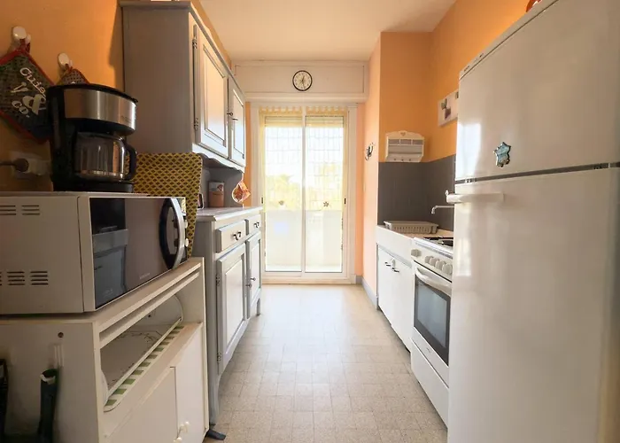 T2 Pied Dans L'eau- Vue Mer- Proche Commerces Appartement *