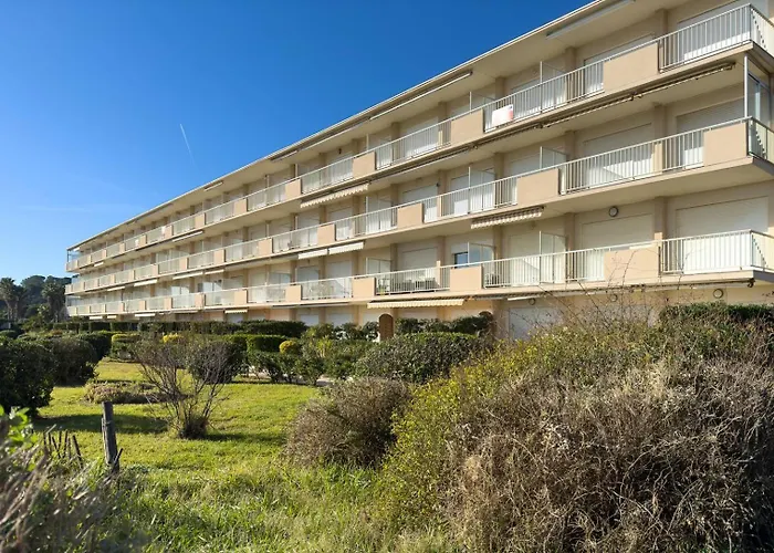 T2 Pied Dans L'eau- Vue Mer- Proche Commerces Apartman Le Lavandou